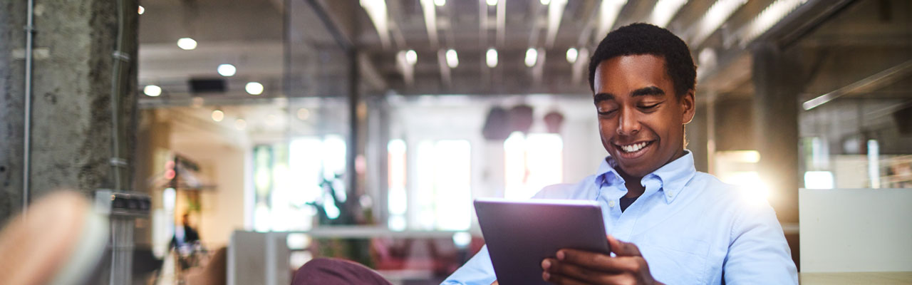 Commercial Insurance In The Digital Age How Technology Is Changing The Game Shutterstock 2328350197 (1)